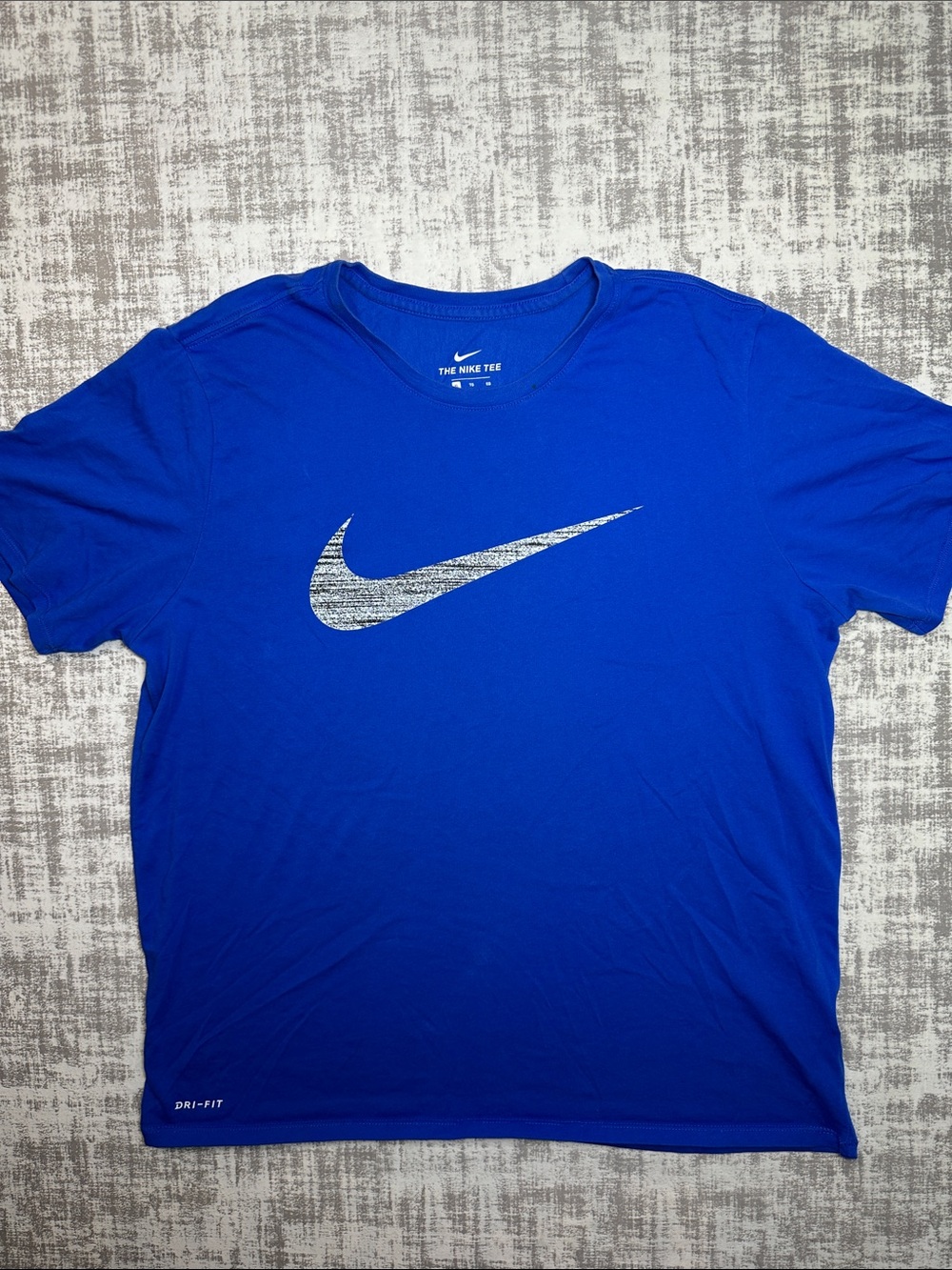 Nike Short Sleeve Crew Tee in Royal Blue with Silver Swoosh